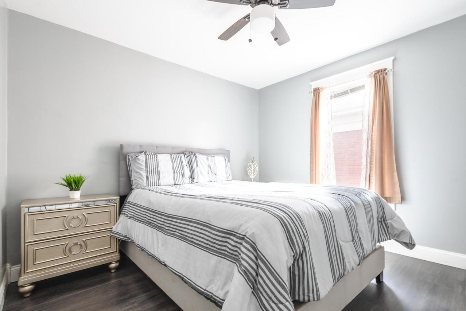 3Br Gem Near Falls-Sleeps 6 Comfortably Ниагарски водопад Екстериор снимка